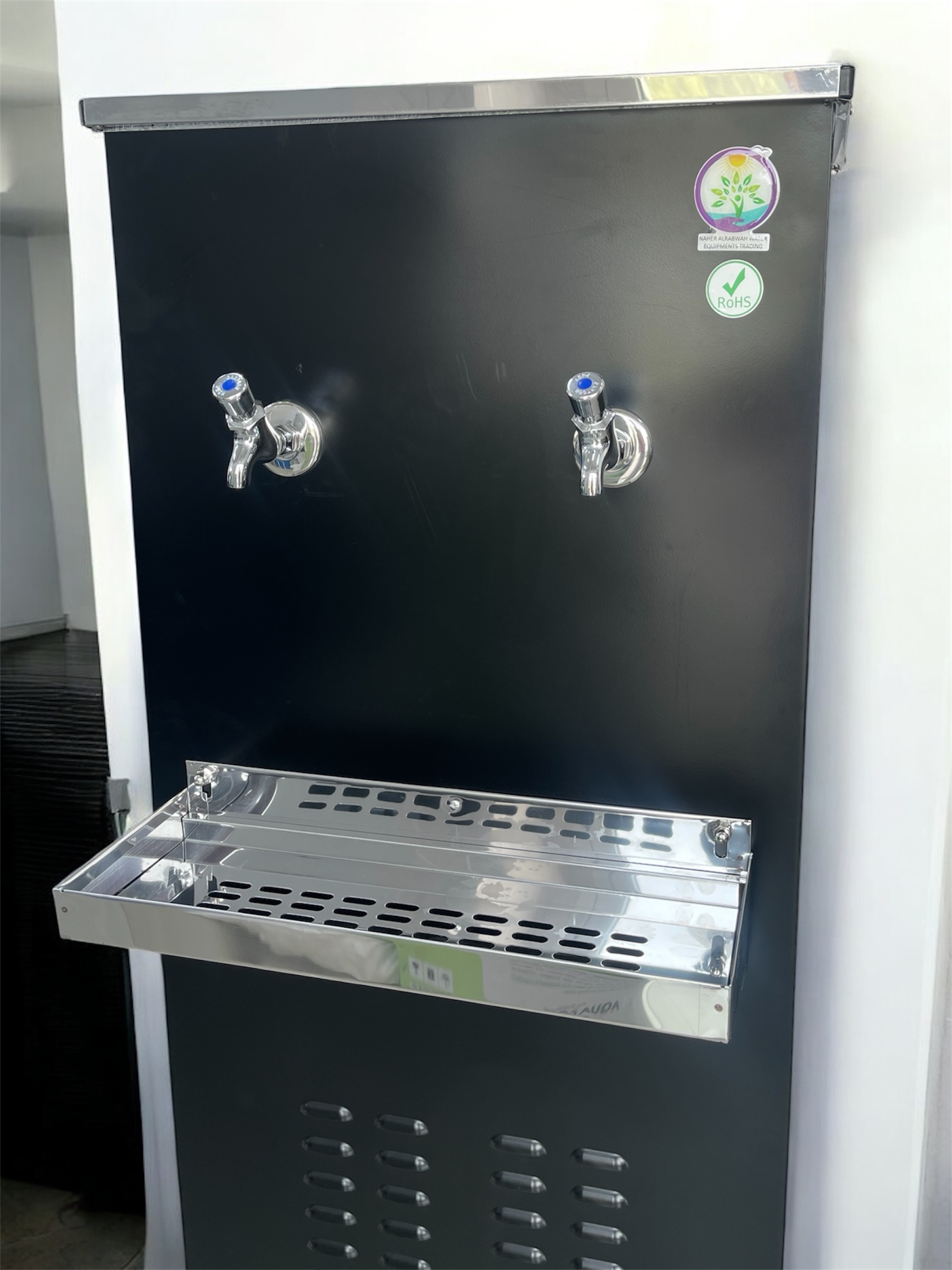 💧 Stainless Steel Water Cooler – 34L Tank – 25 Gallons/Hour 4 💧 Stainless Steel Water Cooler – 34L Tank – 25 Gallons/Hour - Image 4